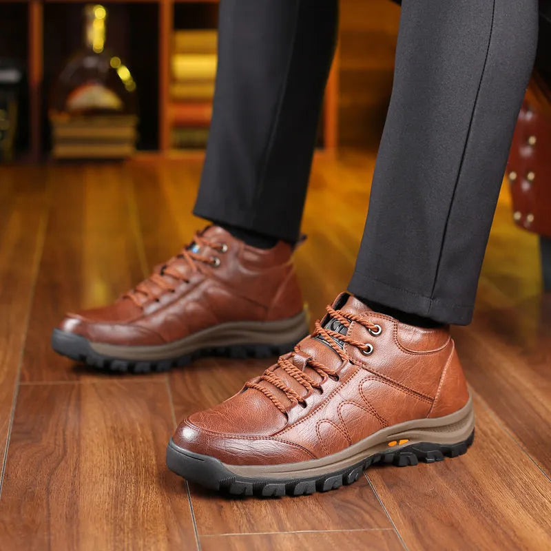 🔥Danes 50 % popusta, ne zamudite!🐂 Moški ortopedski čevlji so izdelani iz visokokakovostnega italijanskega govejega usnja 👞 Lajša bolečine ✅ Udobna hoja