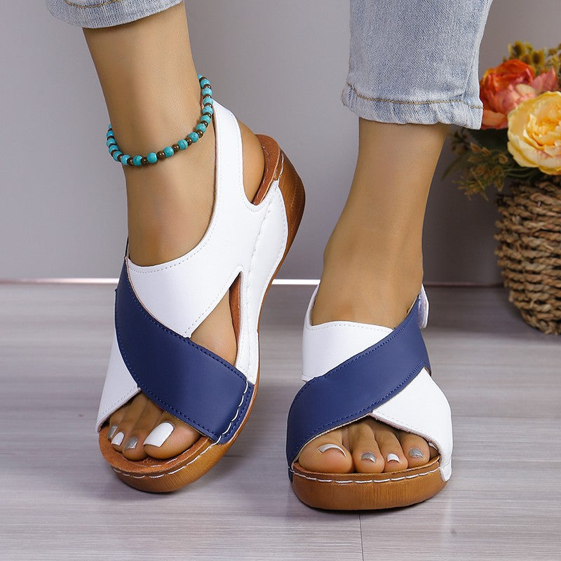 Modni sandali👡, široki in udobni, nedrseča oblika, prihranijo vam težave z zavezovanjem vezalk. Ne dovolite, da vam vezalke pokvarijo dobro voljo! 🌼50 % popust danes, brezplačne udobne nogavice🧦