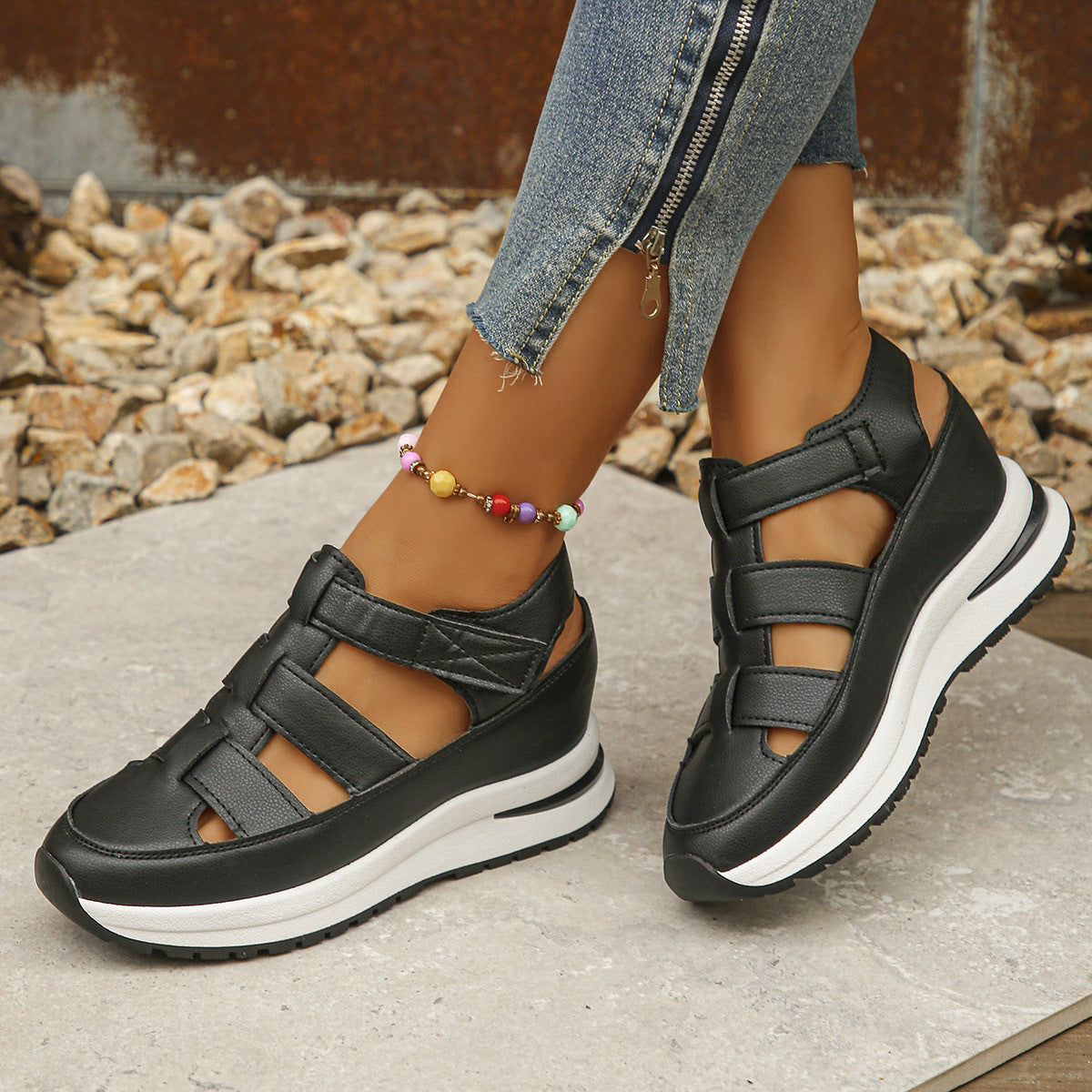 Modni sandali👡, široki in udobni, nedrseča oblika, prihranijo vam težave z zavezovanjem vezalk. Ne dovolite, da vam vezalke pokvarijo dobro voljo! 🌼50 % popust danes, brezplačne udobne nogavice🧦