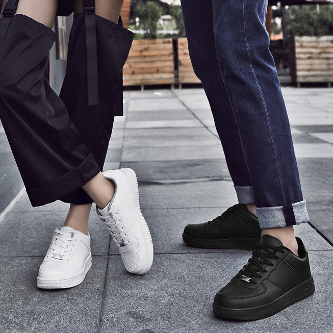 Moji majhni beli čeveljčki