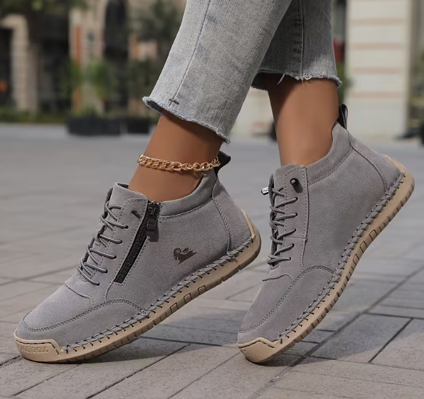 (🔥Časno omejen 50 % popust - Ne zamudite!) Ortopedski čevlji genettech® - 👞 - Trpežni, nedrseči in vodoodporni. Zagotavljajo oporo stopalnemu loku, lajšajo bolečine in so primerni tako za moške kot za ženske.